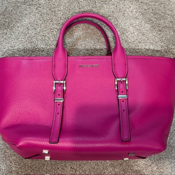 Michael Kors Wild Berry Fuchsia Leather Satchel Bag - Next to new! - Picture 1 of 3